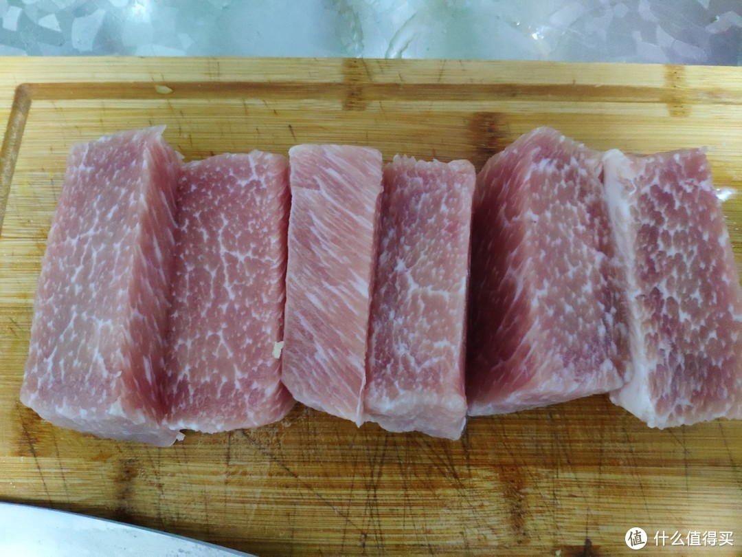 湘村黑猪肉来做一个叉烧肉，美味又好吃！