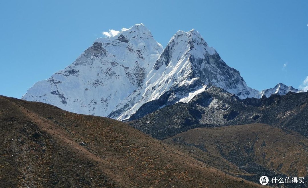 换个角度的Ama Dablam