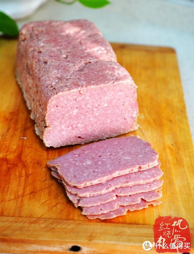 3斤猪肉一袋调料，外加1斤水，就能做出口感好味道香的午餐肉