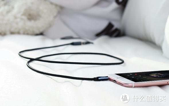 苹果 Lightning 耳机和 3.5mm 耳机有什么不同？这四点直接影响音质