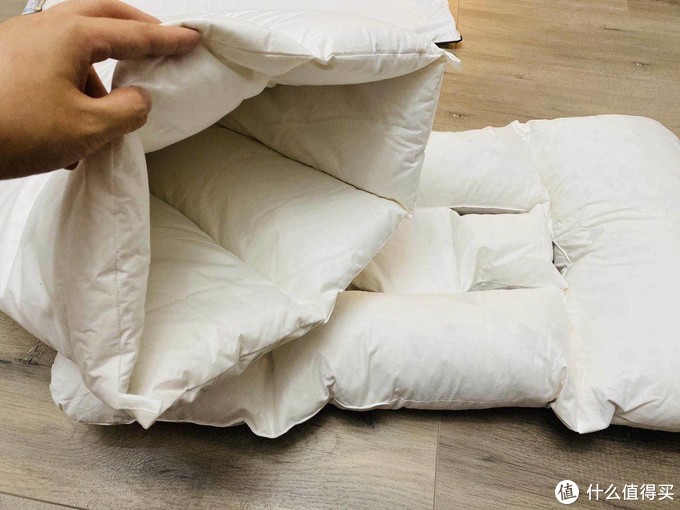 各类枕头乱斗横评 ：最贵未必最好，教你买到最舒服的枕头