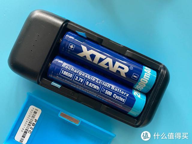 想用哪个电池就用哪个，最简单的可DIY充电宝