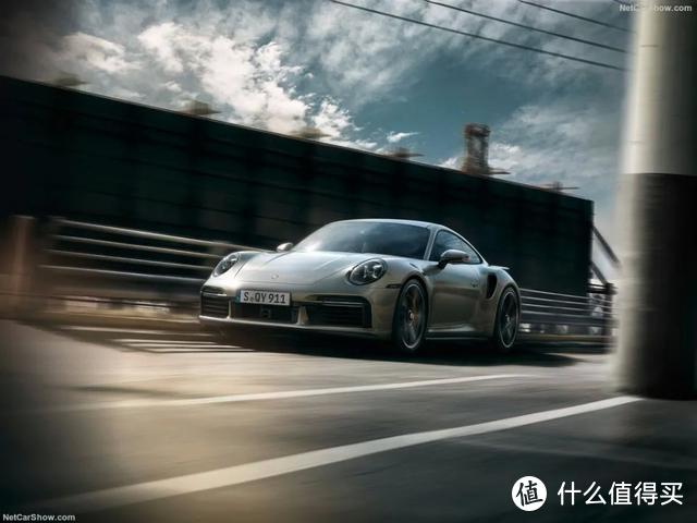 性能超Carrera GT！992世代的911 Turbo S能活成新“图腾”？