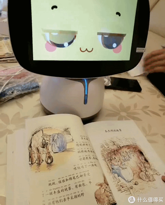 智能早教AI机器人如何选?看这篇就够了!老阿姨为侄子买智能机器人翻遍了整个市场