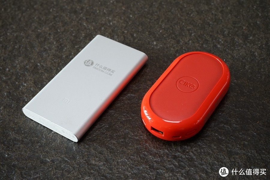 高颜值的小红匣：cike小红玩 移动电源无线充电器