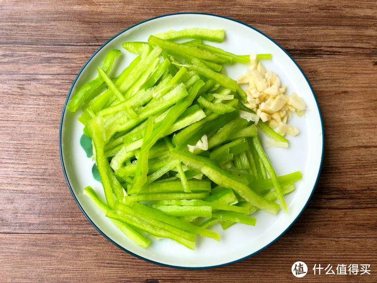 这两种食材是黄金搭档，随便炒一炒，清香美味，堪称下饭神器