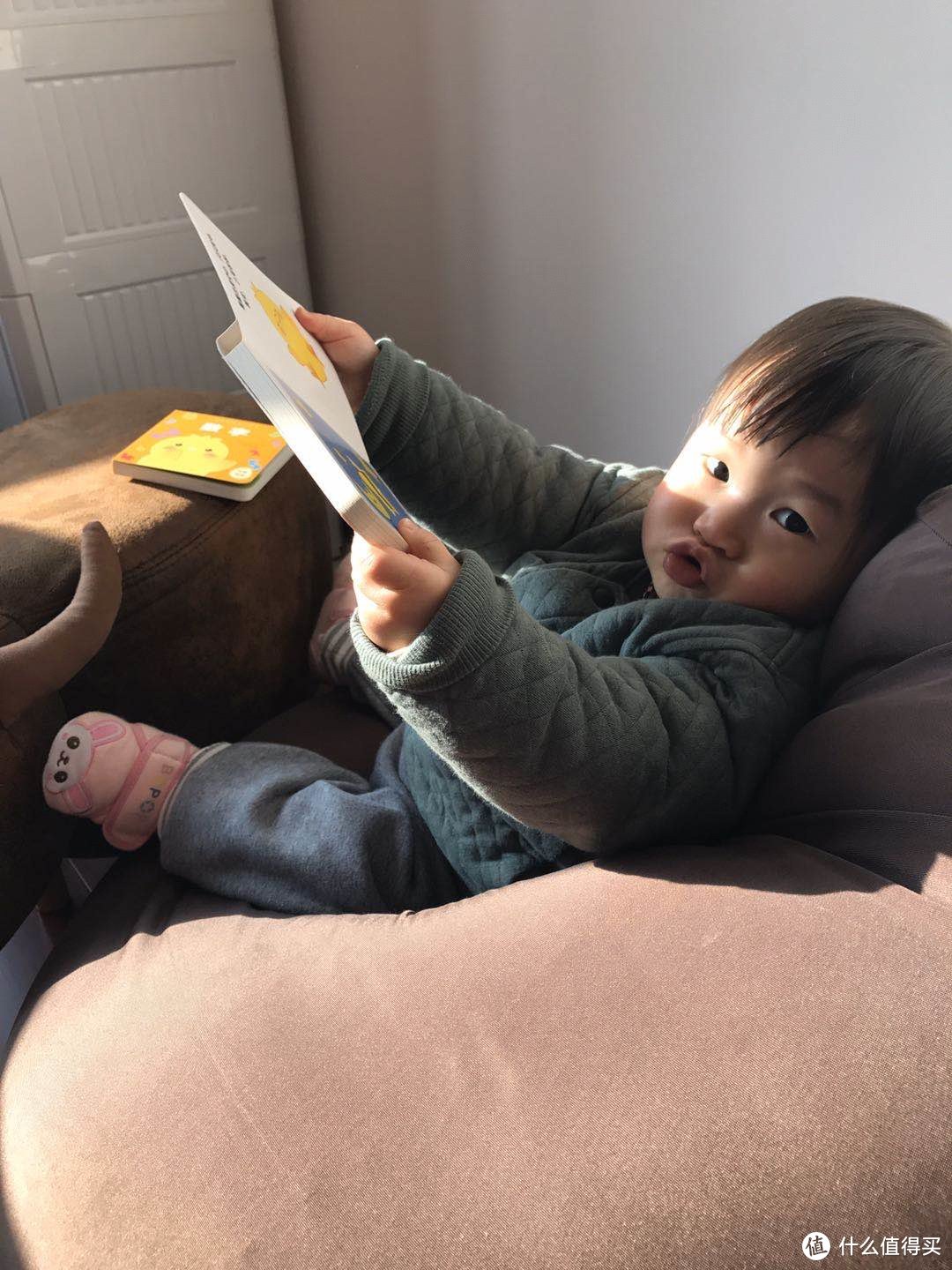 1岁左右宝宝“看书学习“小贴士~改善宝宝没耐心提升专注力~绘本推荐