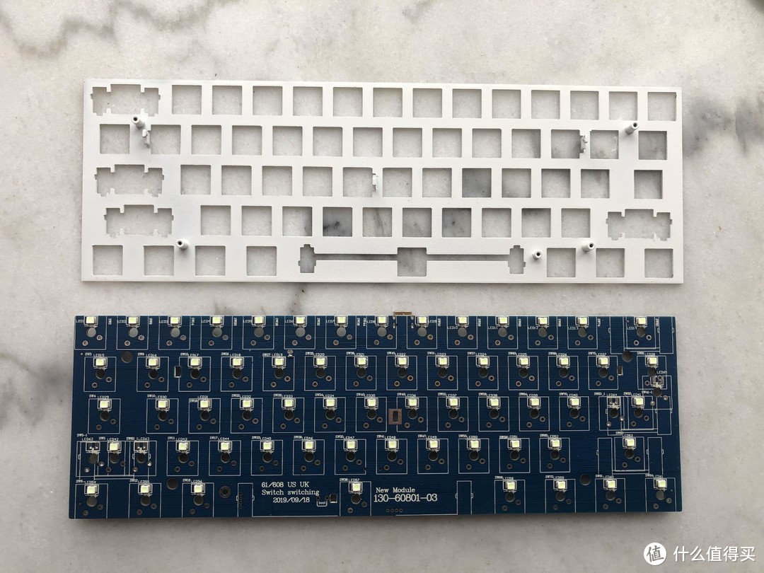 ROYAL KLUDGE/RK61机械键盘的硬核拆解