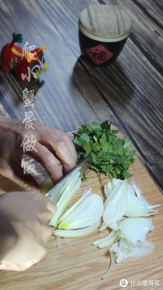 炒烤肉这样做，肉嫩味好的餐桌硬菜