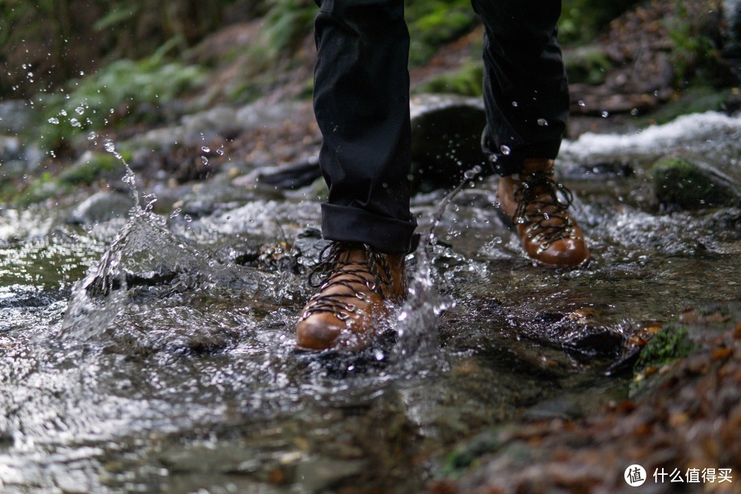 靴中的电影明星：Danner 30800山脉之光 