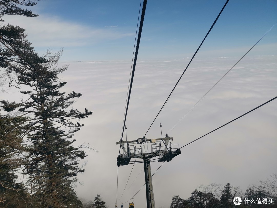 封山前的旅行，带你去看仙境般的西岭雪山