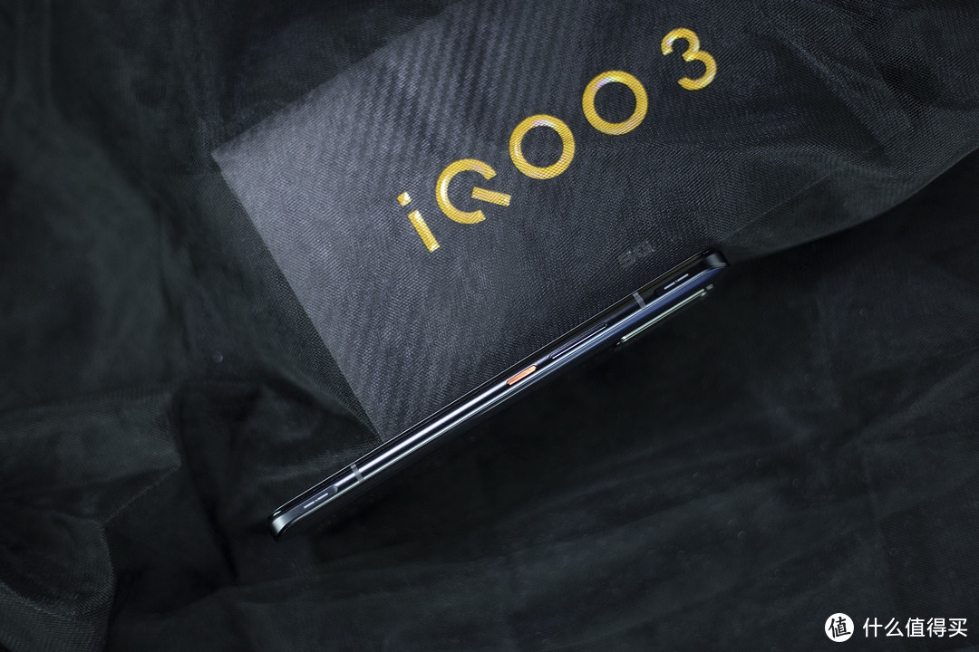 还原真实的iQOO 3 5G：虽有缺憾，但不妨碍成为一款旗舰级手机