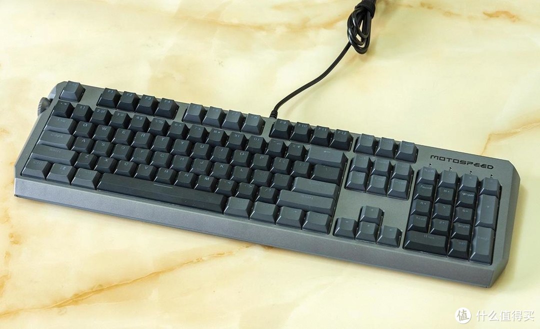 光效酷炫更实用，MOTOSPEED摩豹CK80机械键盘体验
