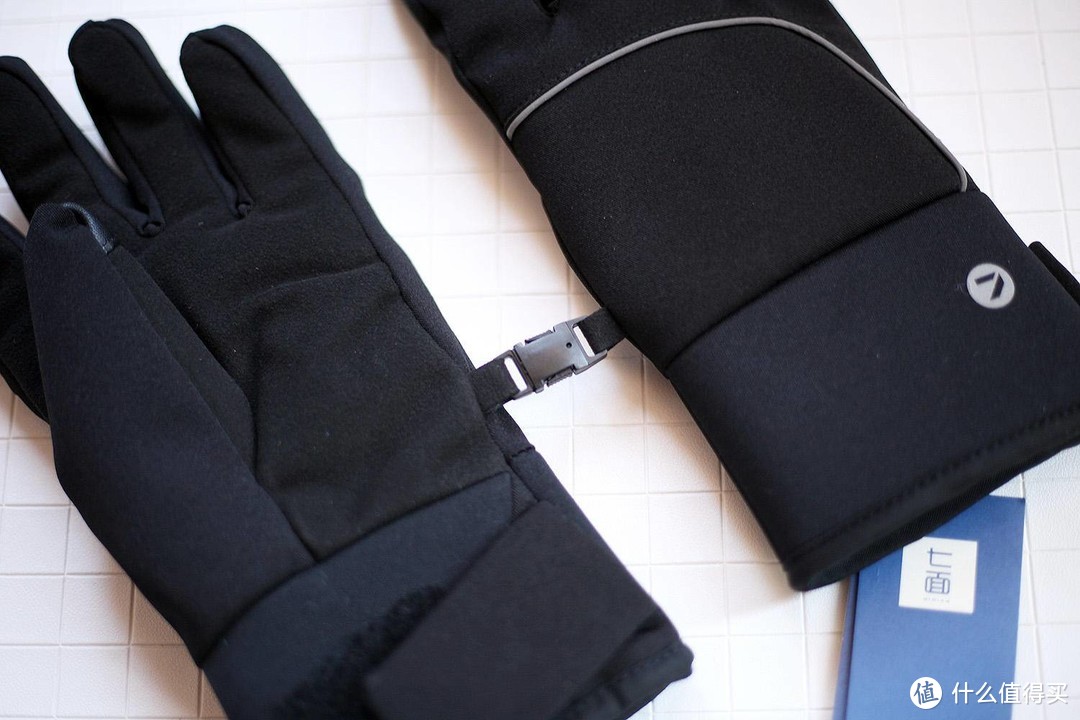告别户外冻手刷手机，冬天必备的七面手套测评