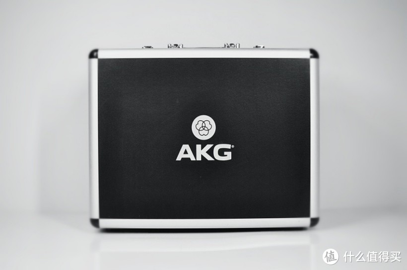 实用的电子管话筒——AKG P820 评测