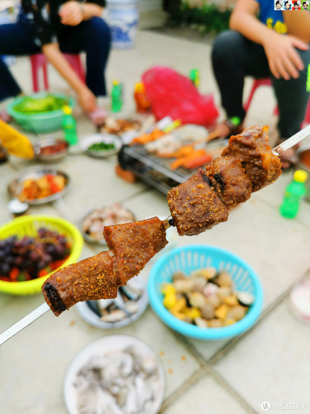 乡下买的无注水牛肉，烤好后撒上孜然粉，妙不可言~