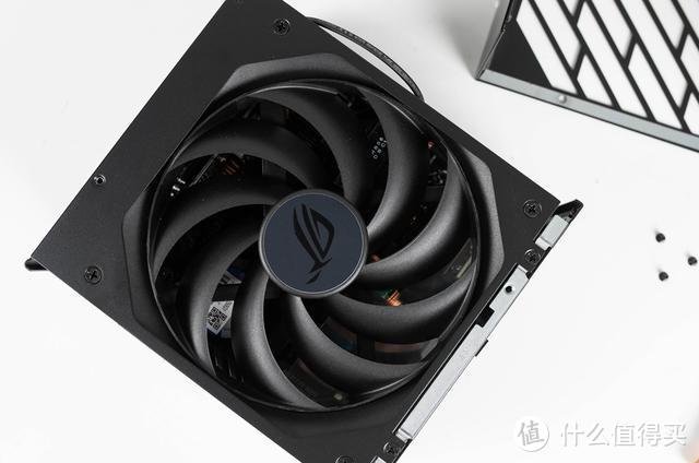 ROG STRIX 750W雷鹰电源性能有多强大？我做了个DIY测试