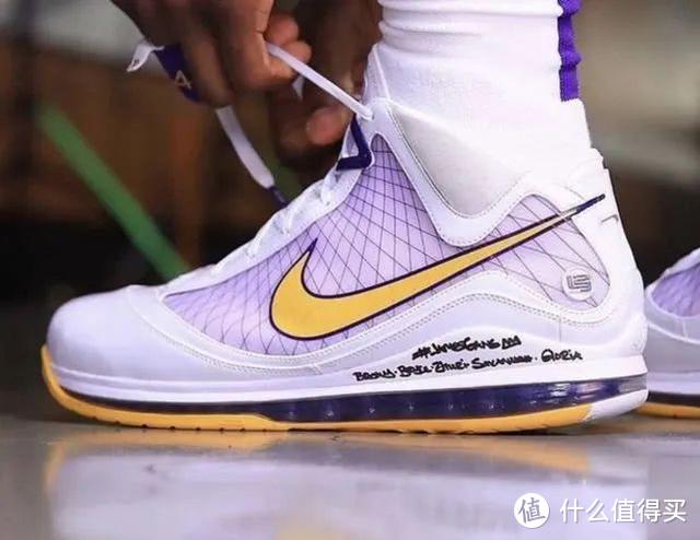 Nike LeBron 7 Lakers