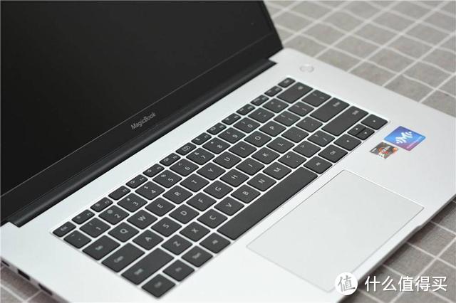 办公首选？聊一聊为啥选了荣耀MagicBook 15