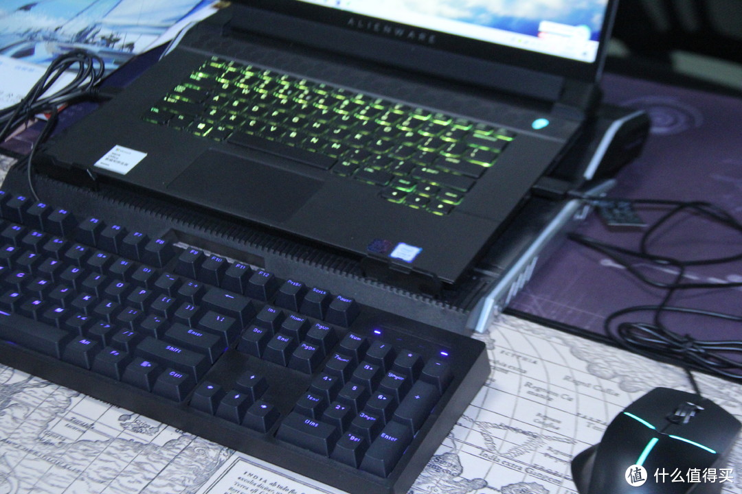 雷柏V808背光游戏机械键盘，助你王者荣耀