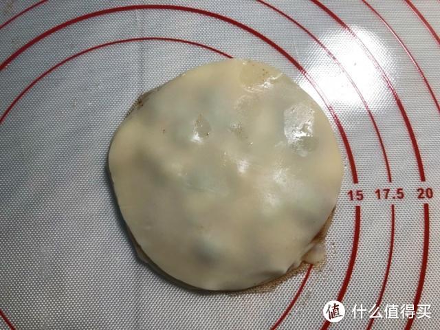 1分钟就能学会的葱油饼，不揉面，不醒面，做法用料超简单