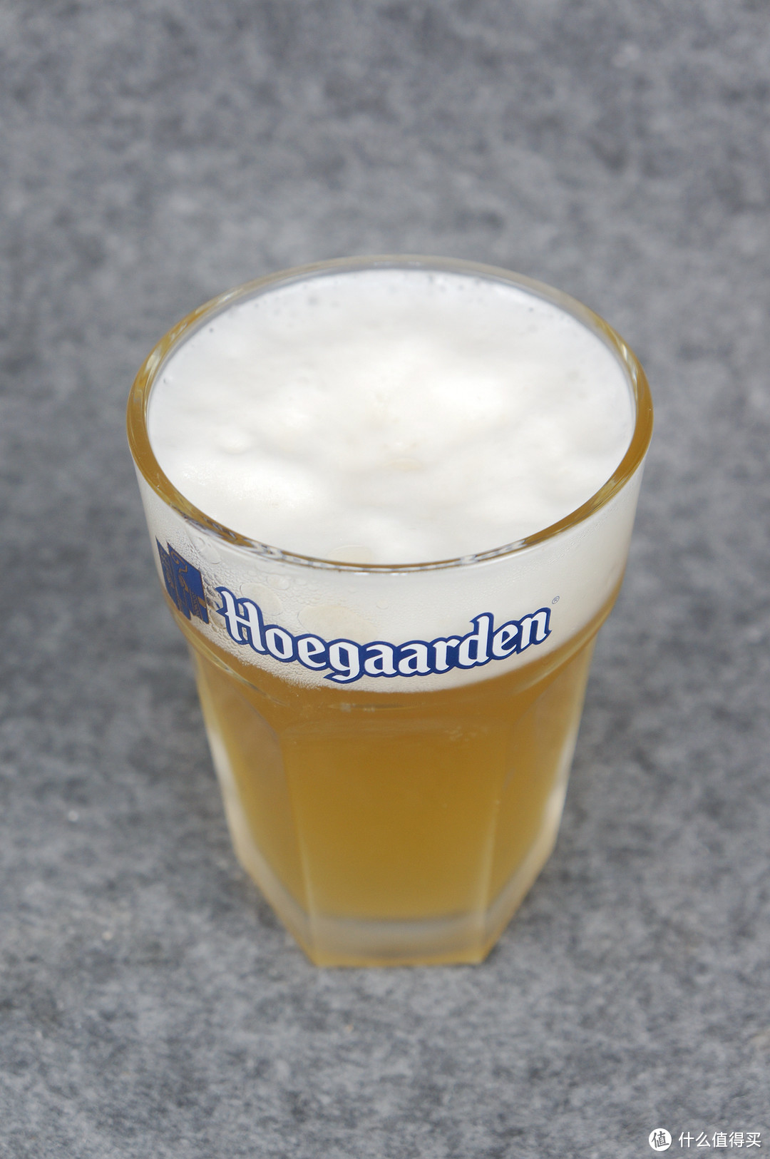 就如漫步在云端：把夏天装进玻璃杯的福佳白啤酒