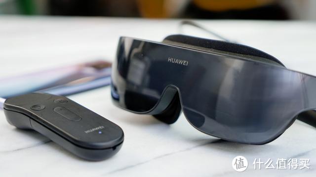 情人节足不出户看大片！HUAWEI VR Glass：让沙发变成电影院