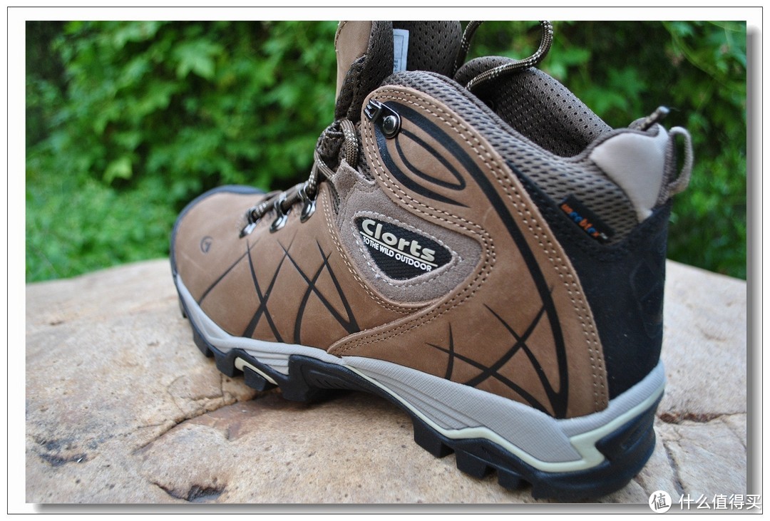 强抓地、高透气、全防护、极稳固——clorts洛弛红登山户外鞋测评报告