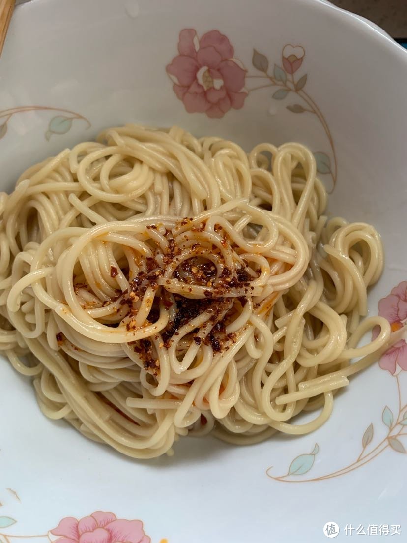 想念你的味道，两种速食热干面下锅横评🥽