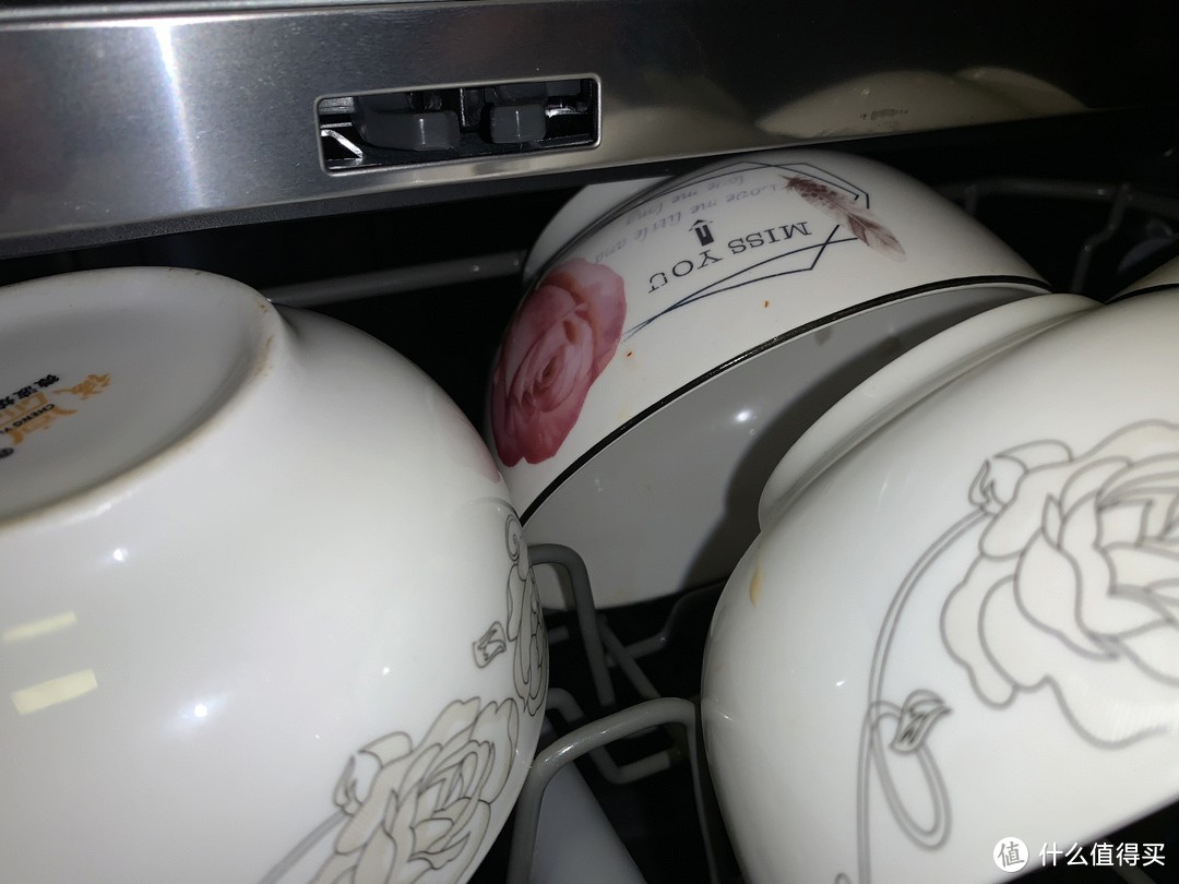 呵护妈妈的双手——米家互联网洗碗机，洗烘一体8套嵌入式
