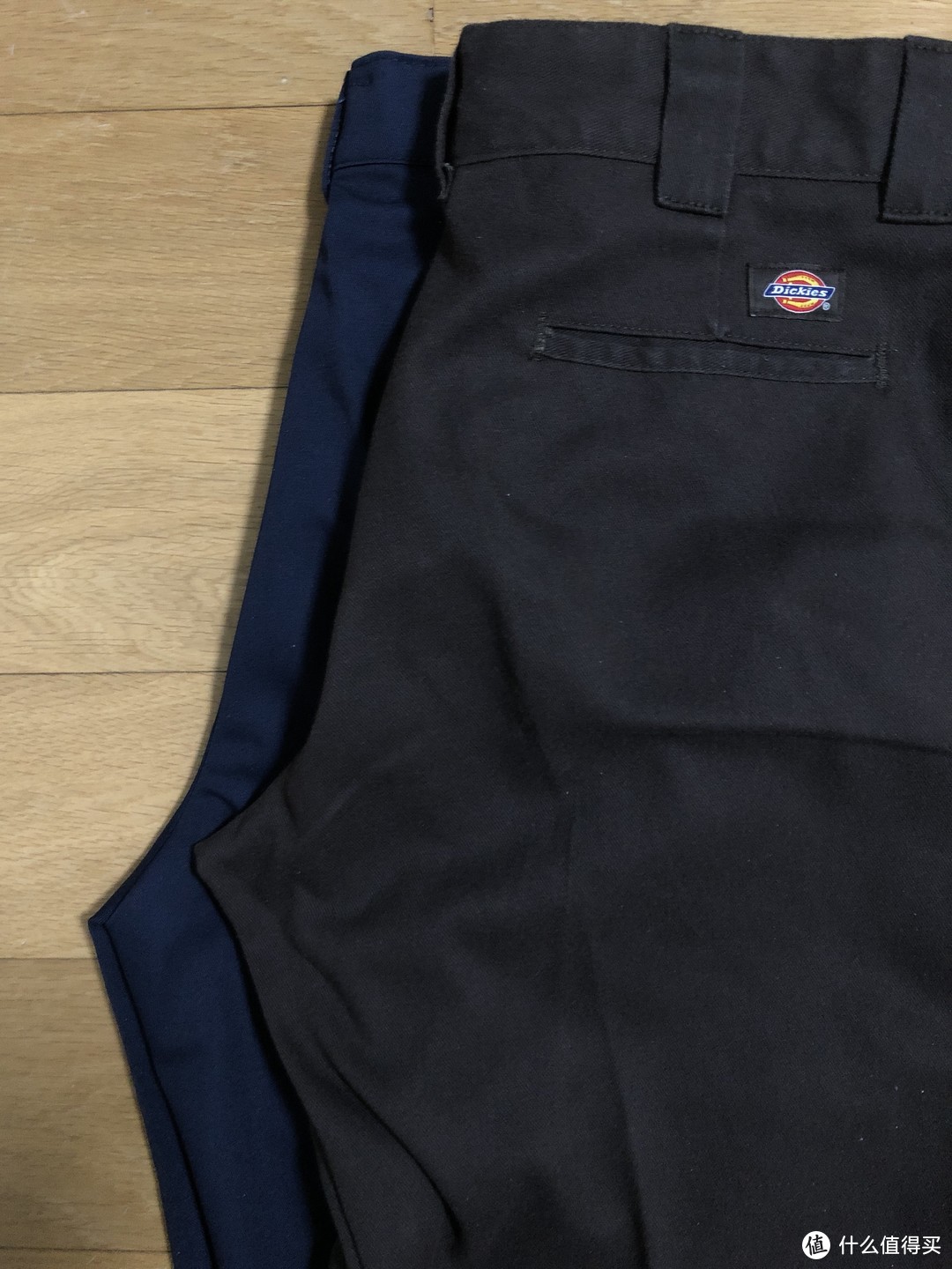 RED KAP的裤裆要比Dickies 874要长一些