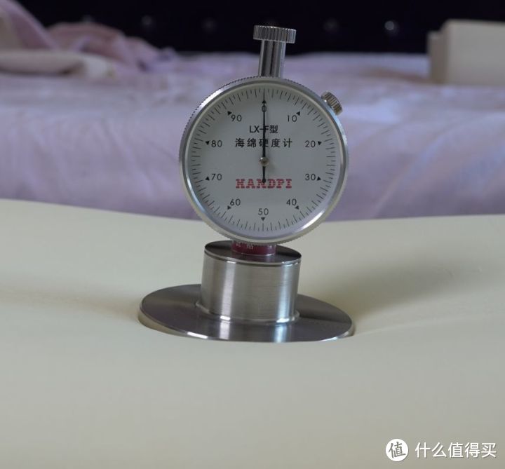 从几百到几千：乳胶、羽绒、记忆棉、零度有机棉到底有啥不同？颈椎枕是不是智商税？弹性大真的是坑吗？