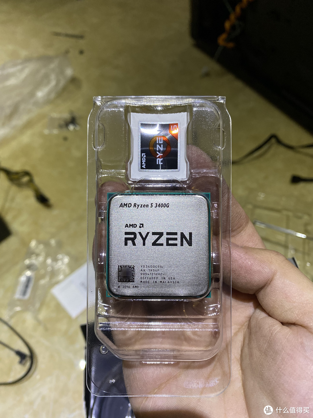 挑战闲鱼攒台四奶机DIY升级最强核显AMD锐龙3400G