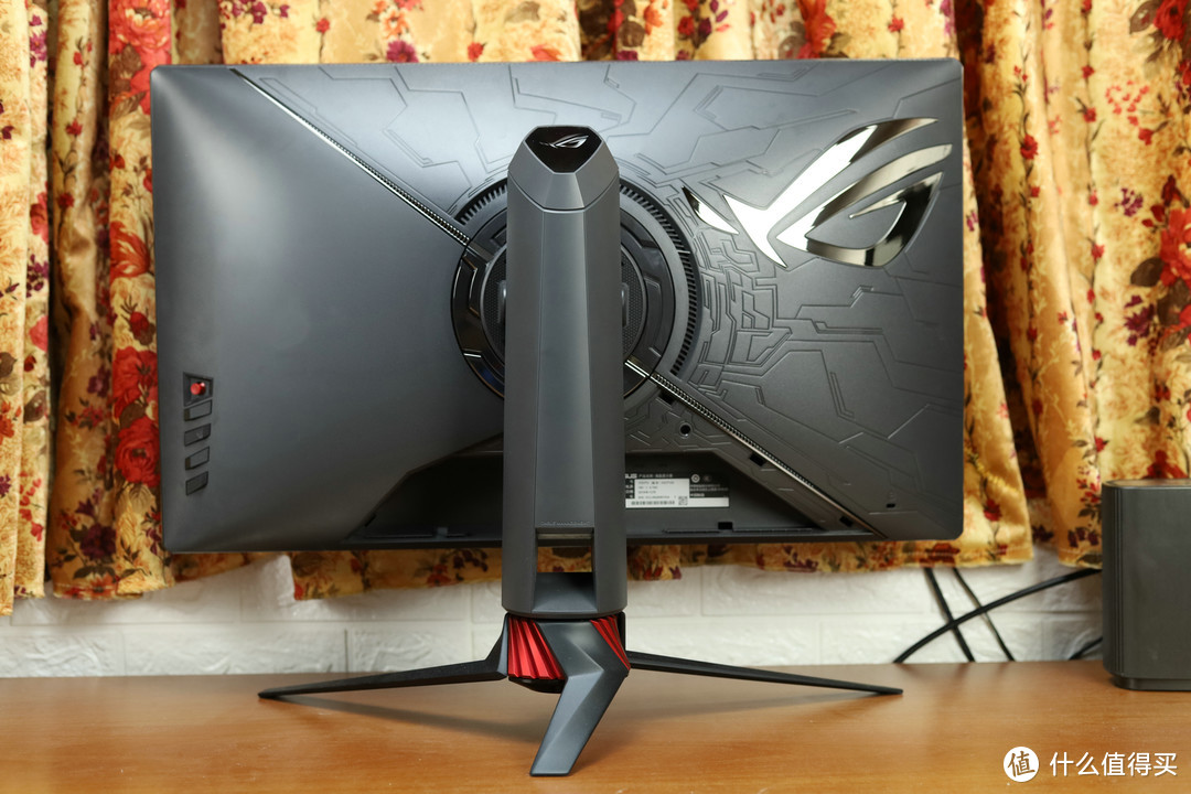 4K+144Hz+DSC升级信仰 新旗舰电竞显示器ROG Stirx XG27UQ体验