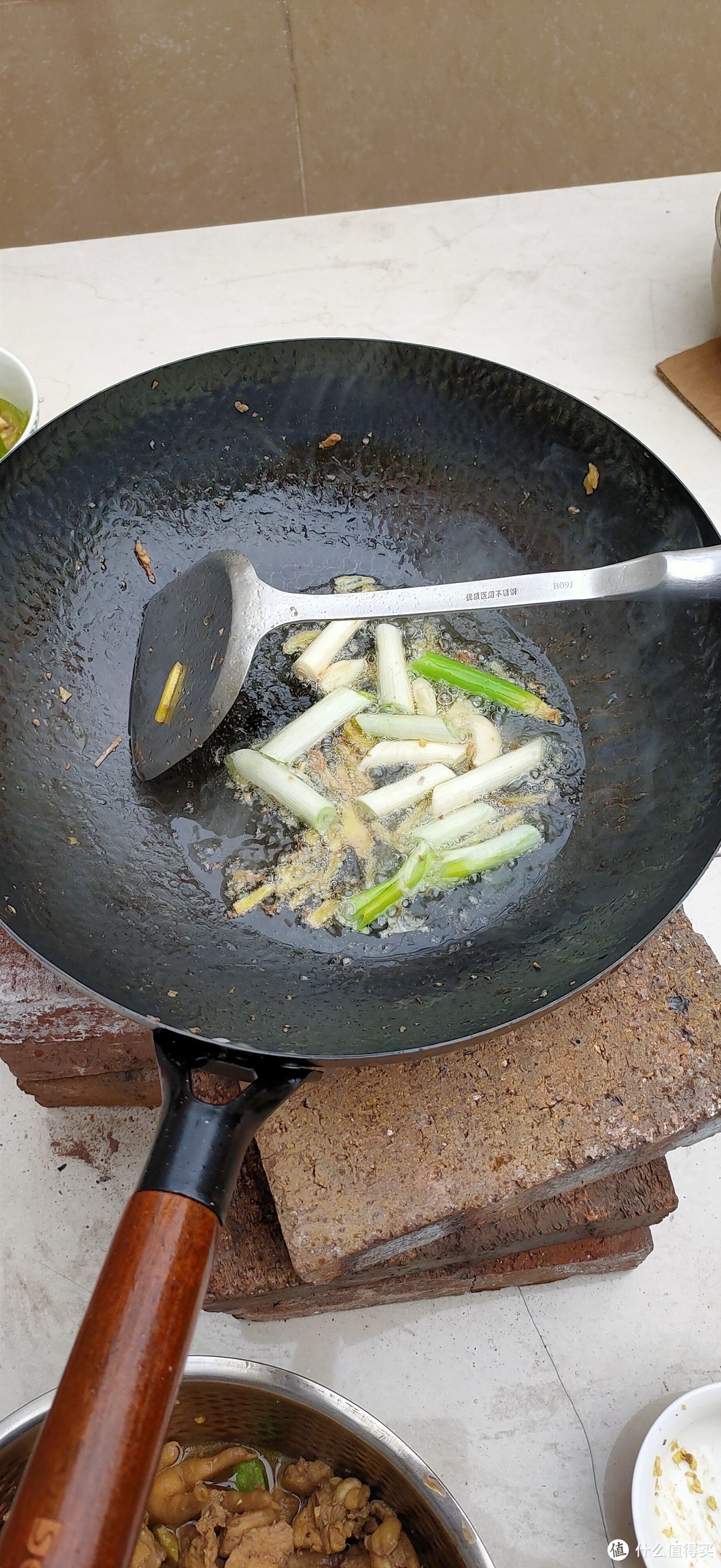 硬核+废土Style柴火鸡实战指南，你和家人是否有能力和经验确保生存下来？