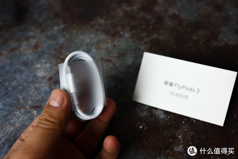 “当红小生”真无线耳机到底值不值得买？一个花粉眼中的荣耀FlyPods3