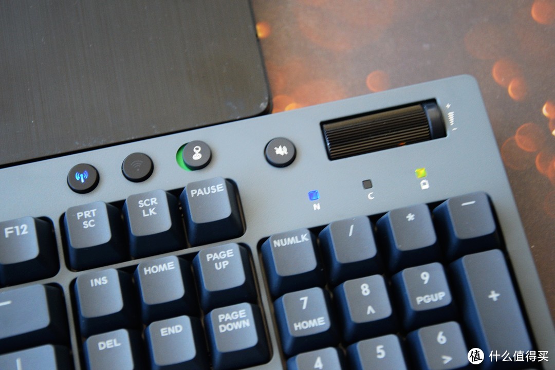 多模连接+游戏模式，TT曜越飞行家G821,今年最值得拥有的机械键盘