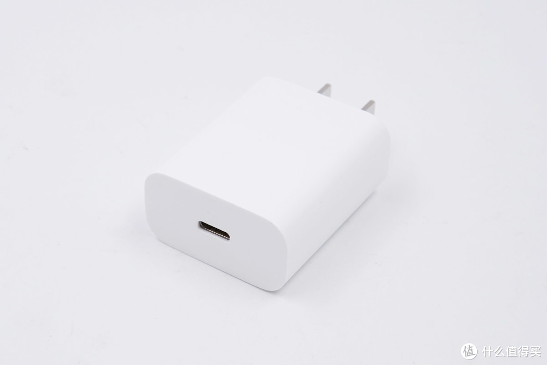 拆解报告：JIWU苏宁极物18W USB PD快充充电器JWSP-1