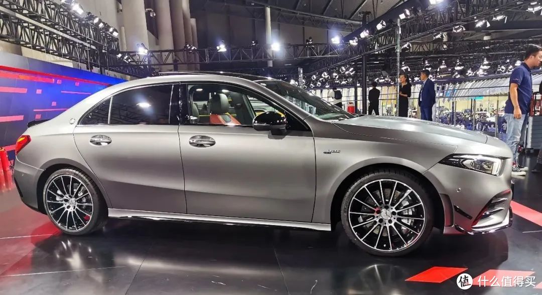 最便宜的AMG 40万买来找不到车友？