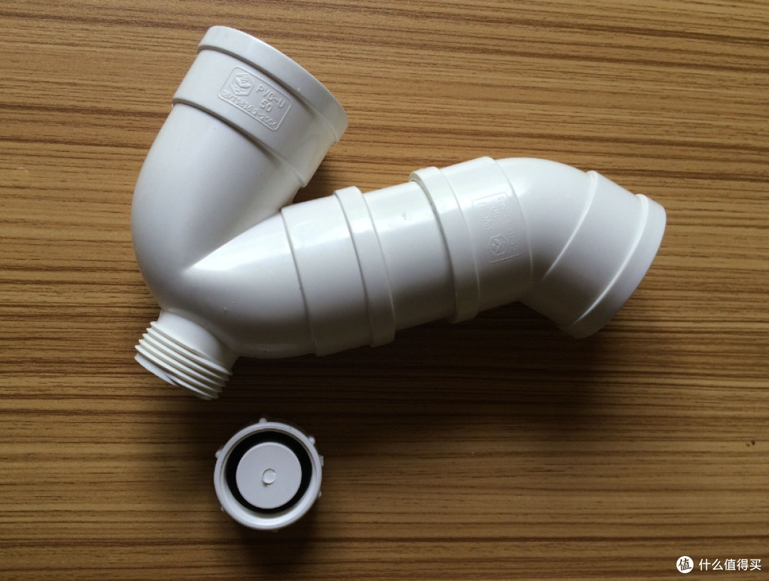 大家都碰到过厨房的下水堵塞吧,因为存水弯这种构造容易导致固态废弃