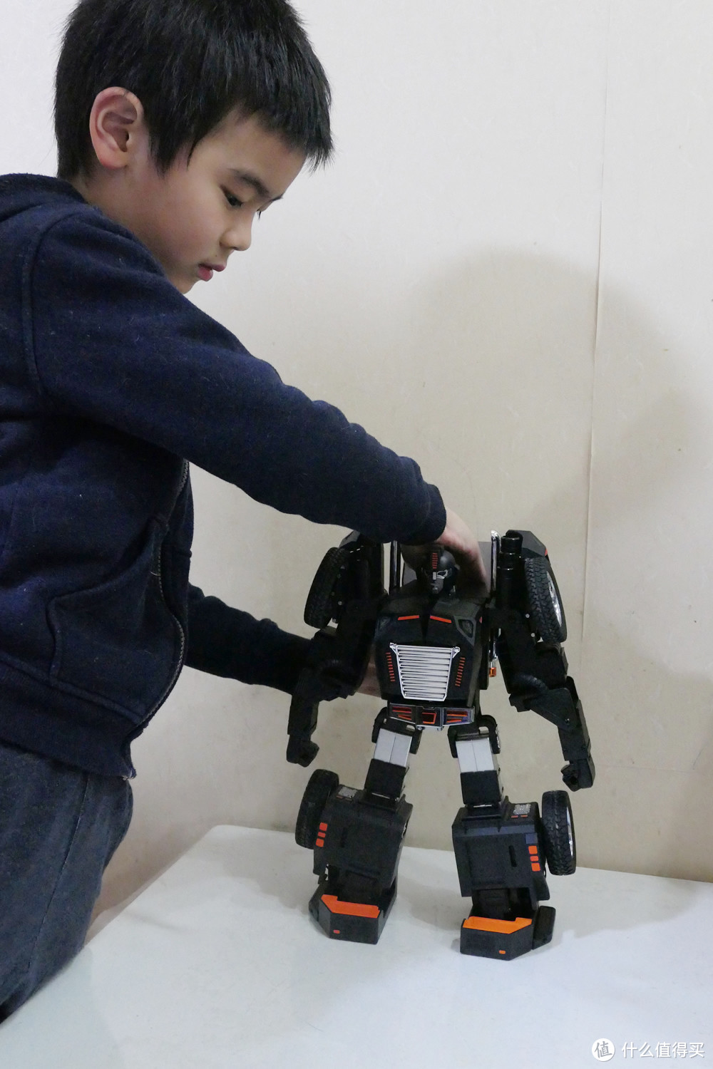 游戏编程两不误：让孩子爱不释手的星际特工T9机器人
