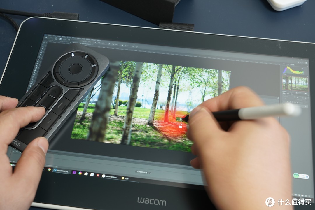 摄影、设计、绘画爱好者的第一块数位屏----Wacom One万与创意数位屏