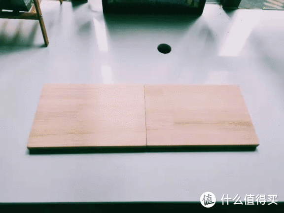 木板是两块30*20用免钉胶拼成60*30一块的，一共10块木板+10个支架