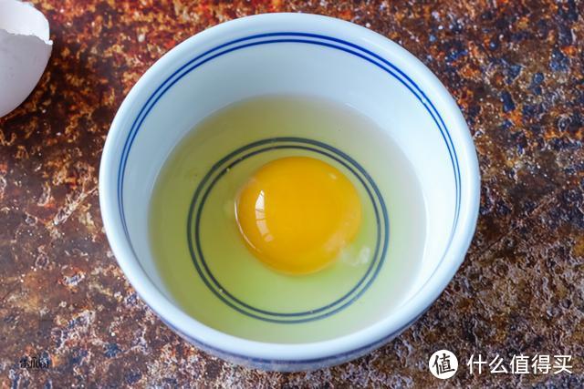 买鸡蛋，并不是越贵越好，吃错了还对身体无益，教你正确的选择