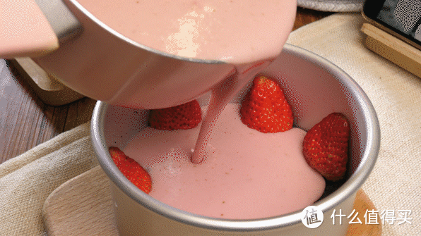 【美食教程-草莓酸奶慕斯】无需烤箱，酸甜低脂健康！