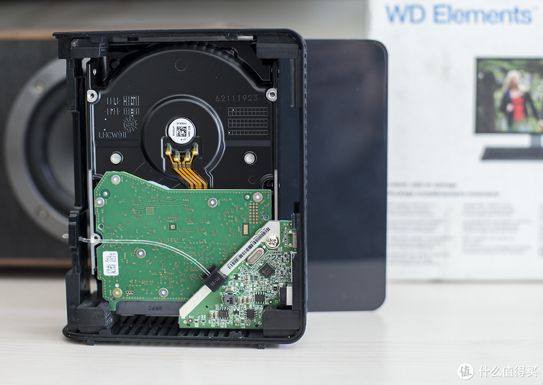 亚马逊海淘西数Western Digital 12TB Elements桌面硬盘拆解测试