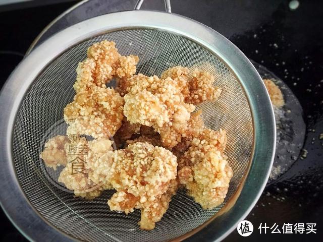 秘制盐酥鸡，外酥里嫩，比中餐厅苏有朋做的还要好吃！