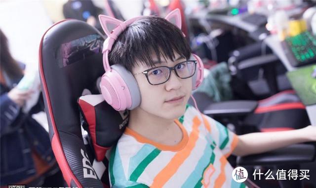 雷蛇上当了这款粉色猫耳耳机竟成猛男专用