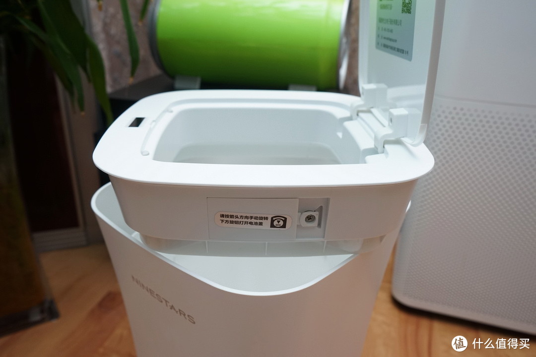 现代家居重要一环：NINESTARS防水感应垃圾桶