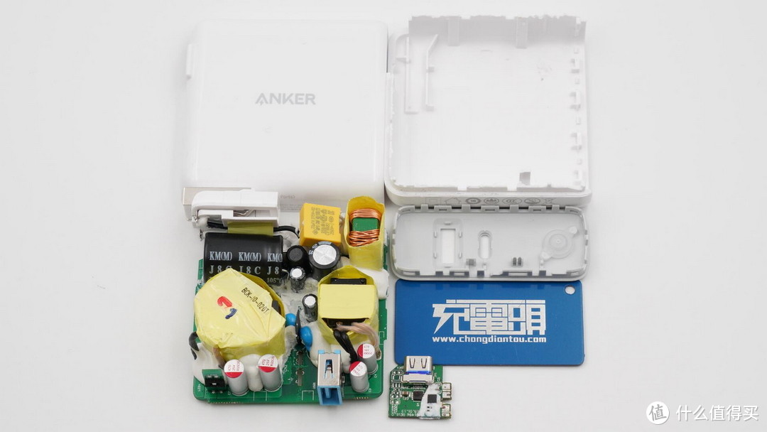 拆解报告：ANKER安克60W 1A1C氮化镓充电器A2322